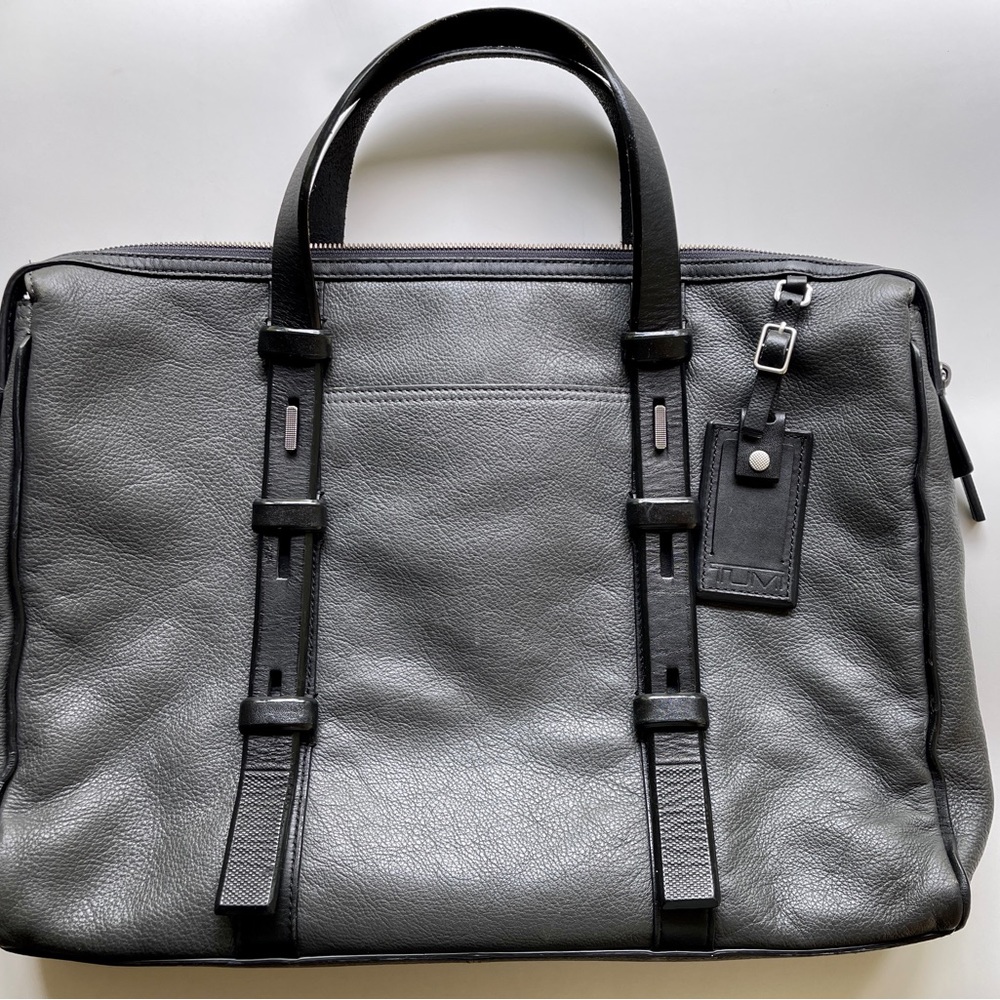 Tumi Mission Genuine leather